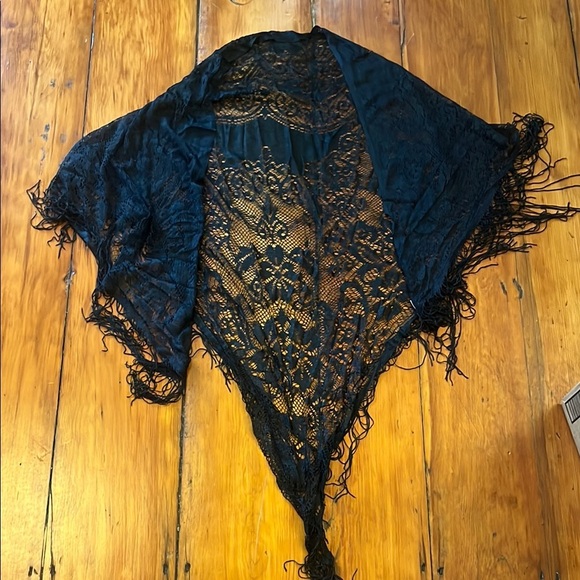 Other - Elegant Black Lace Shawl